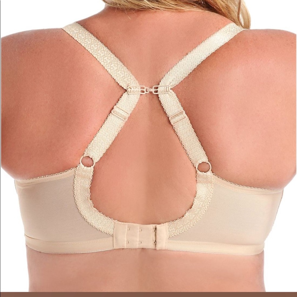 Elomi Plus-Size Carmen Underwire Plunge Bra - Picture 3 of 3